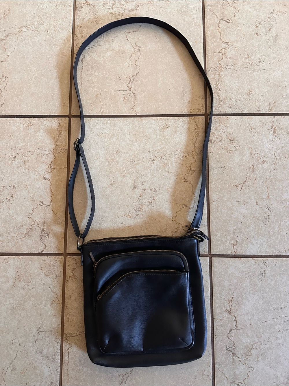 Black Crossbody Shoulder Bag - Classic Everyday Carry